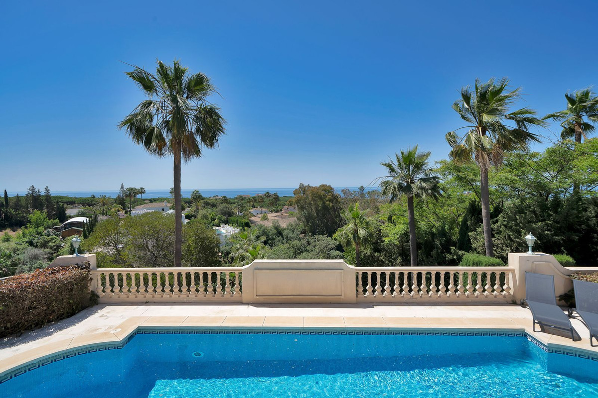 Huis te koop in Hacienda Las Chapas | 6 slaapkamers H5390014
