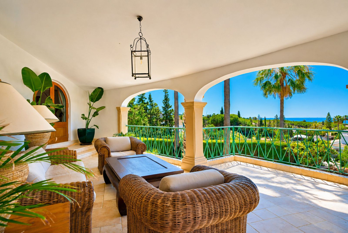 Huis te koop in Hacienda Las Chapas | 6 slaapkamers H5390014