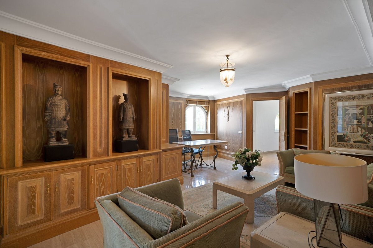 Huis te koop in Hacienda Las Chapas | 6 slaapkamers H5390014
