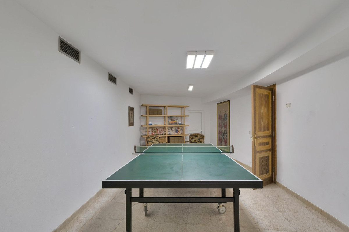 Huis te koop in Hacienda Las Chapas | 6 slaapkamers H5390014
