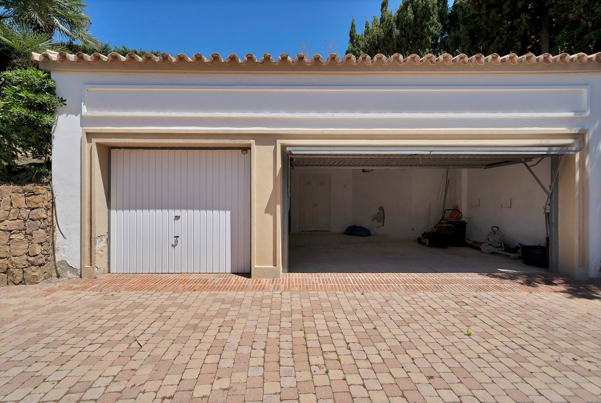 Huis te koop in Hacienda Las Chapas | 6 slaapkamers H5390014
