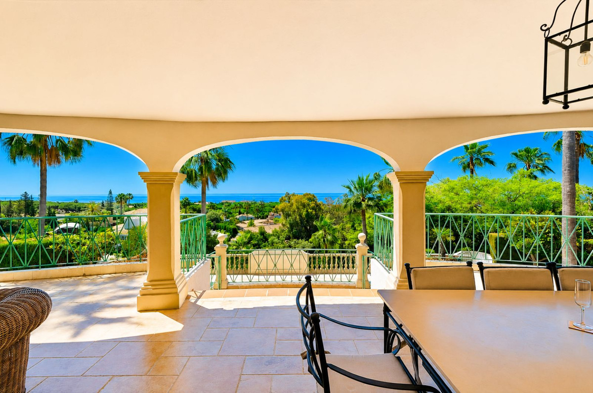 Huis te koop in Hacienda Las Chapas | 6 slaapkamers H5390014