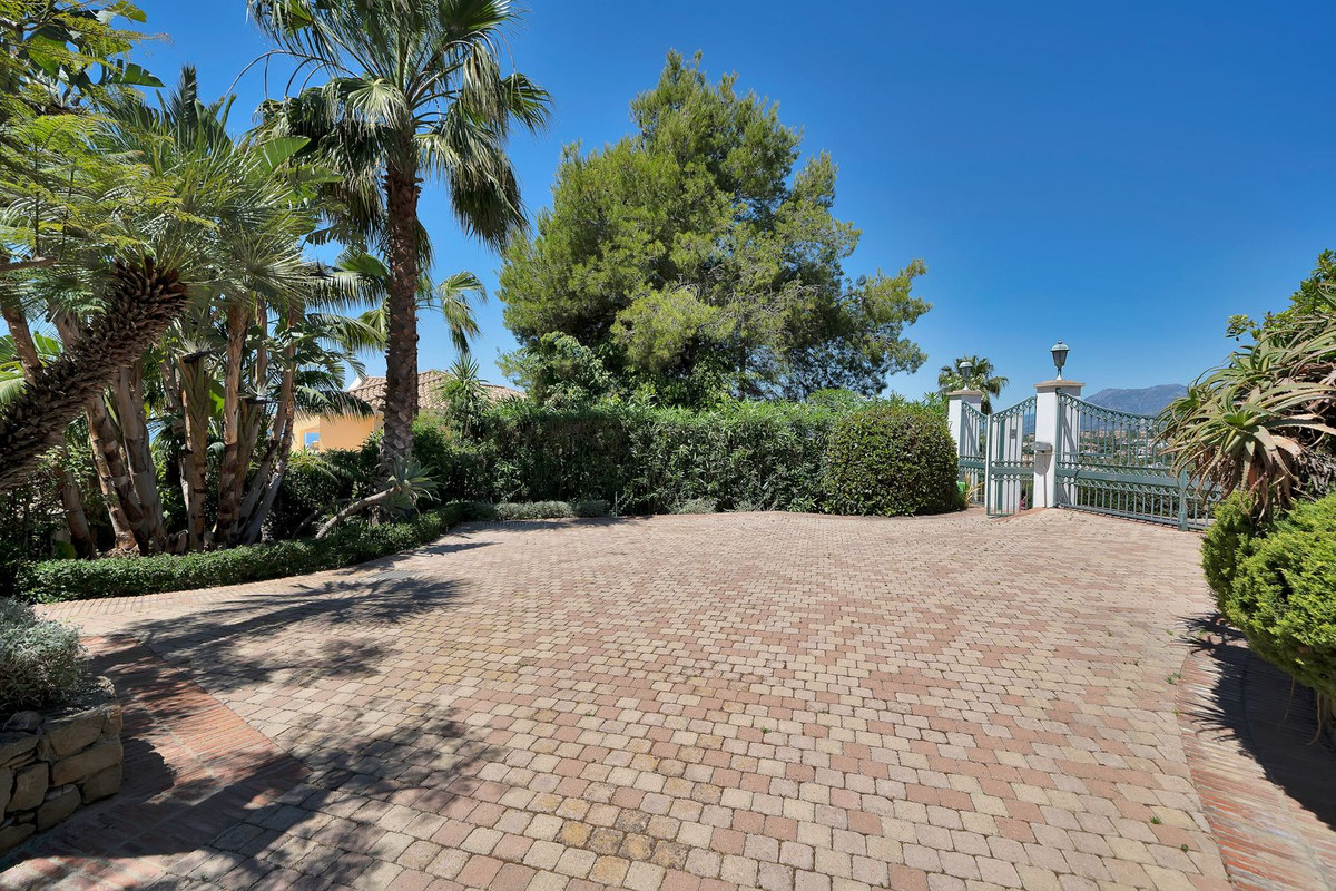 Huis te koop in Hacienda Las Chapas | 6 slaapkamers H5390014