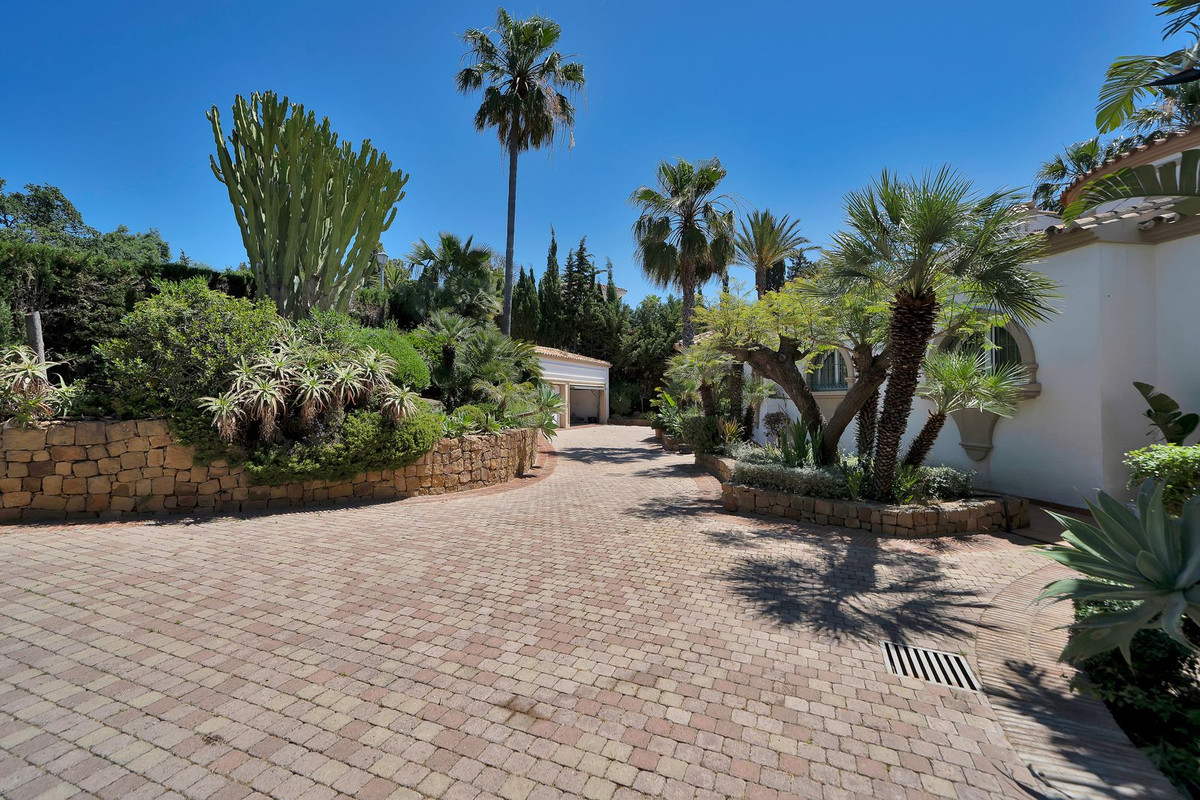 Huis te koop in Hacienda Las Chapas | 6 slaapkamers H5390014