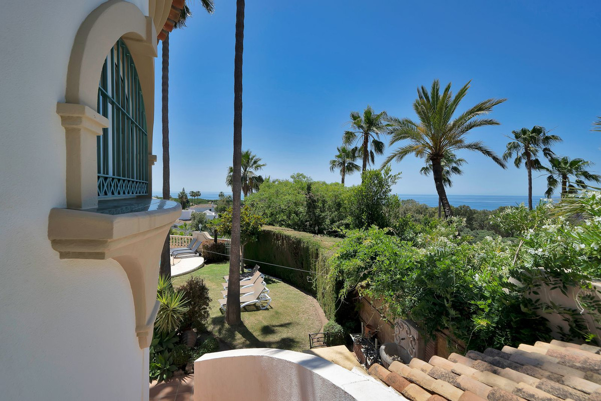 Huis te koop in Hacienda Las Chapas | 6 slaapkamers H5390014
