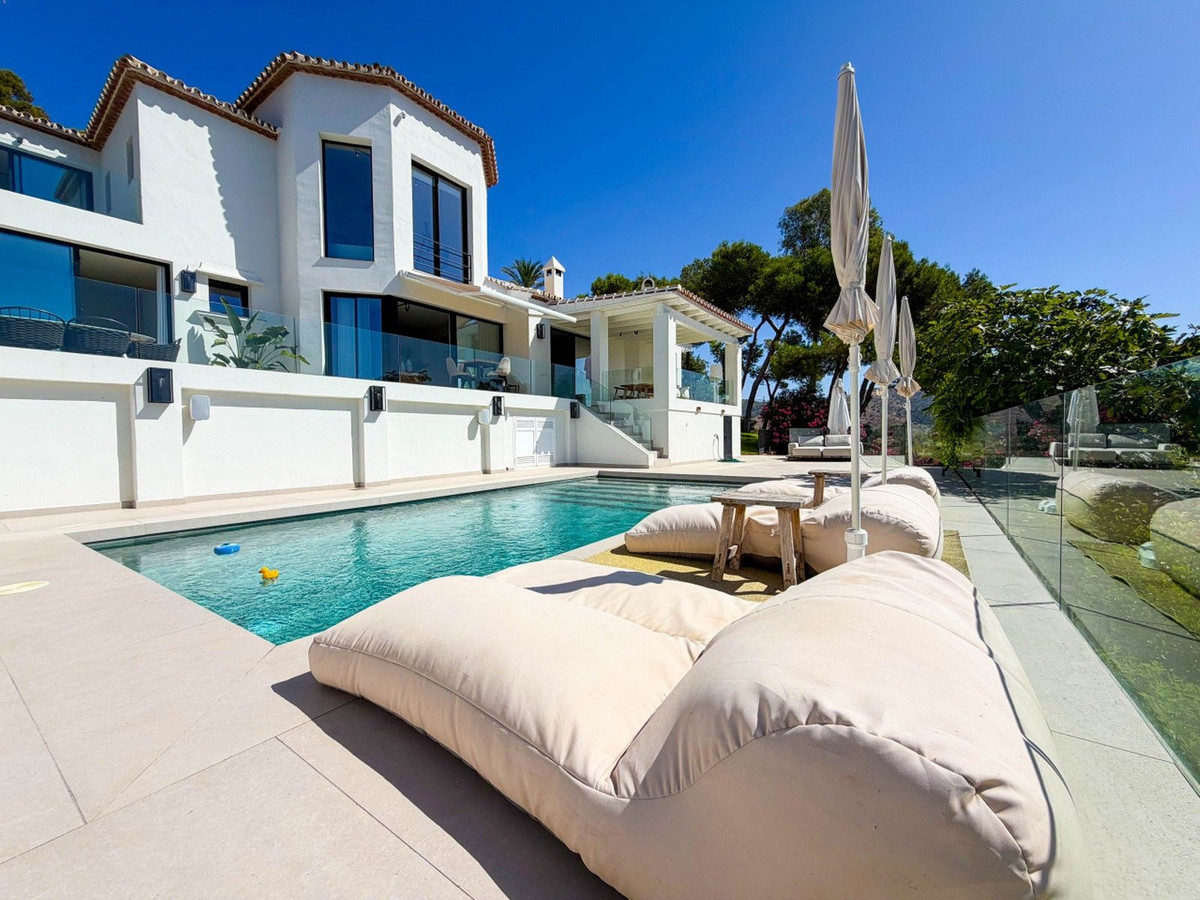 Huis te koop in Hacienda Las Chapas | 6 slaapkamers H5486548