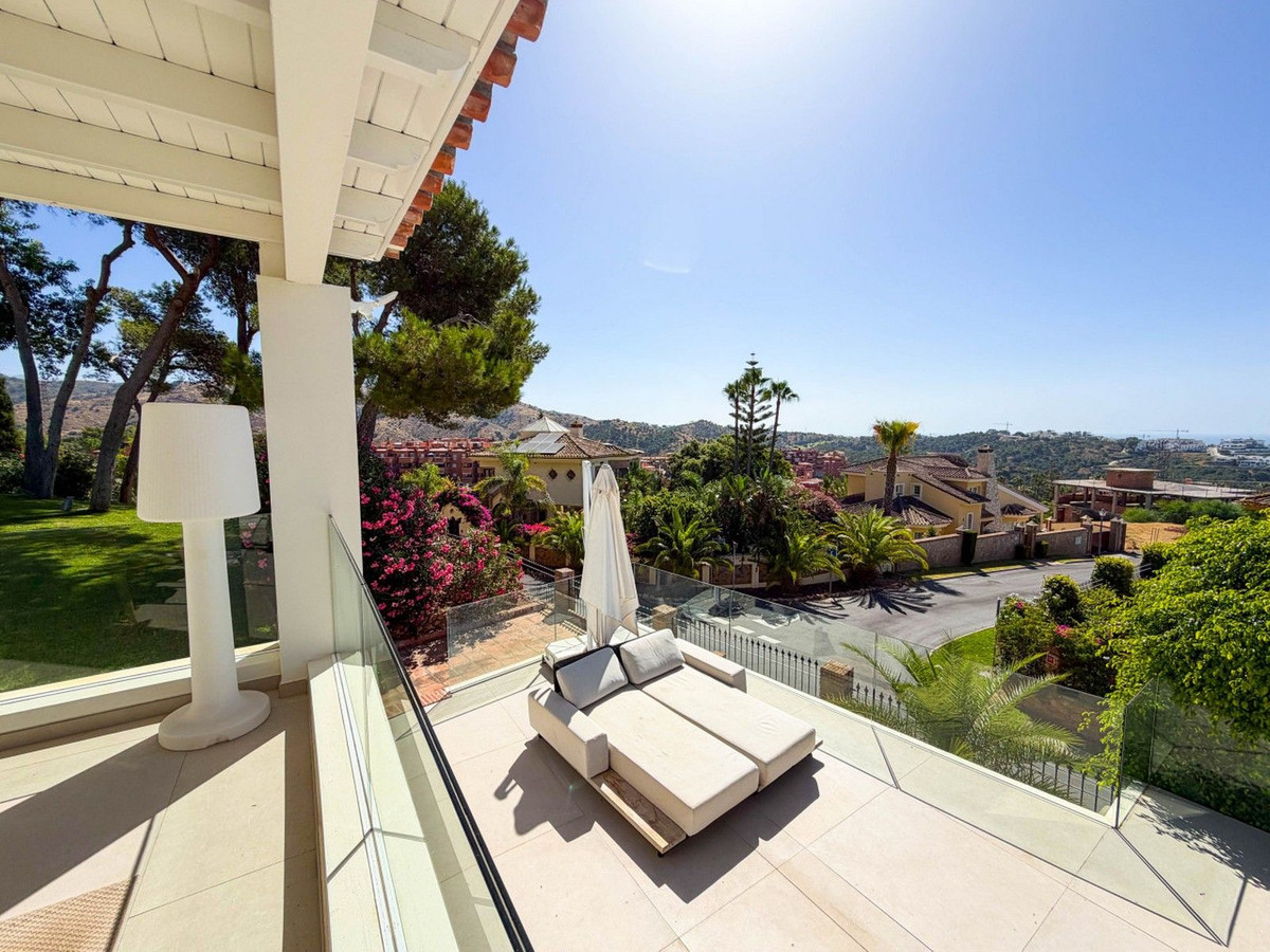 Huis te koop in Hacienda Las Chapas | 6 slaapkamers H5486548