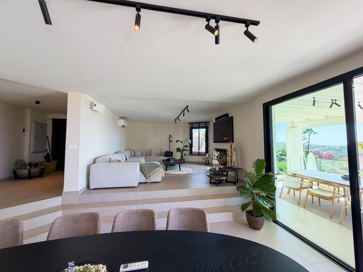 Huis te koop in Hacienda Las Chapas | 6 slaapkamers H5486548