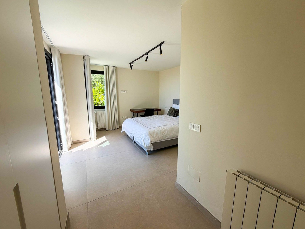 Huis te koop in Hacienda Las Chapas | 6 slaapkamers H5486548