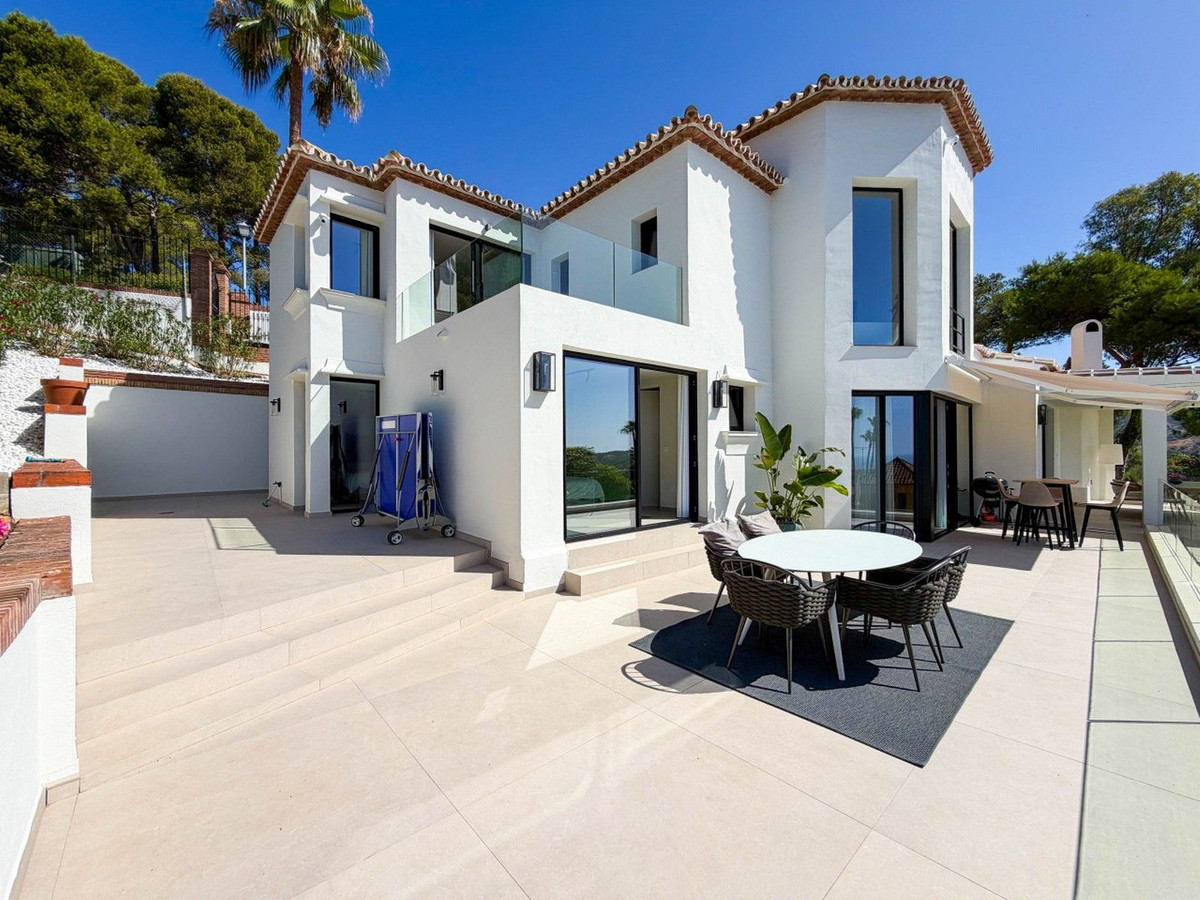 Huis te koop in Hacienda Las Chapas | 6 slaapkamers H5486548