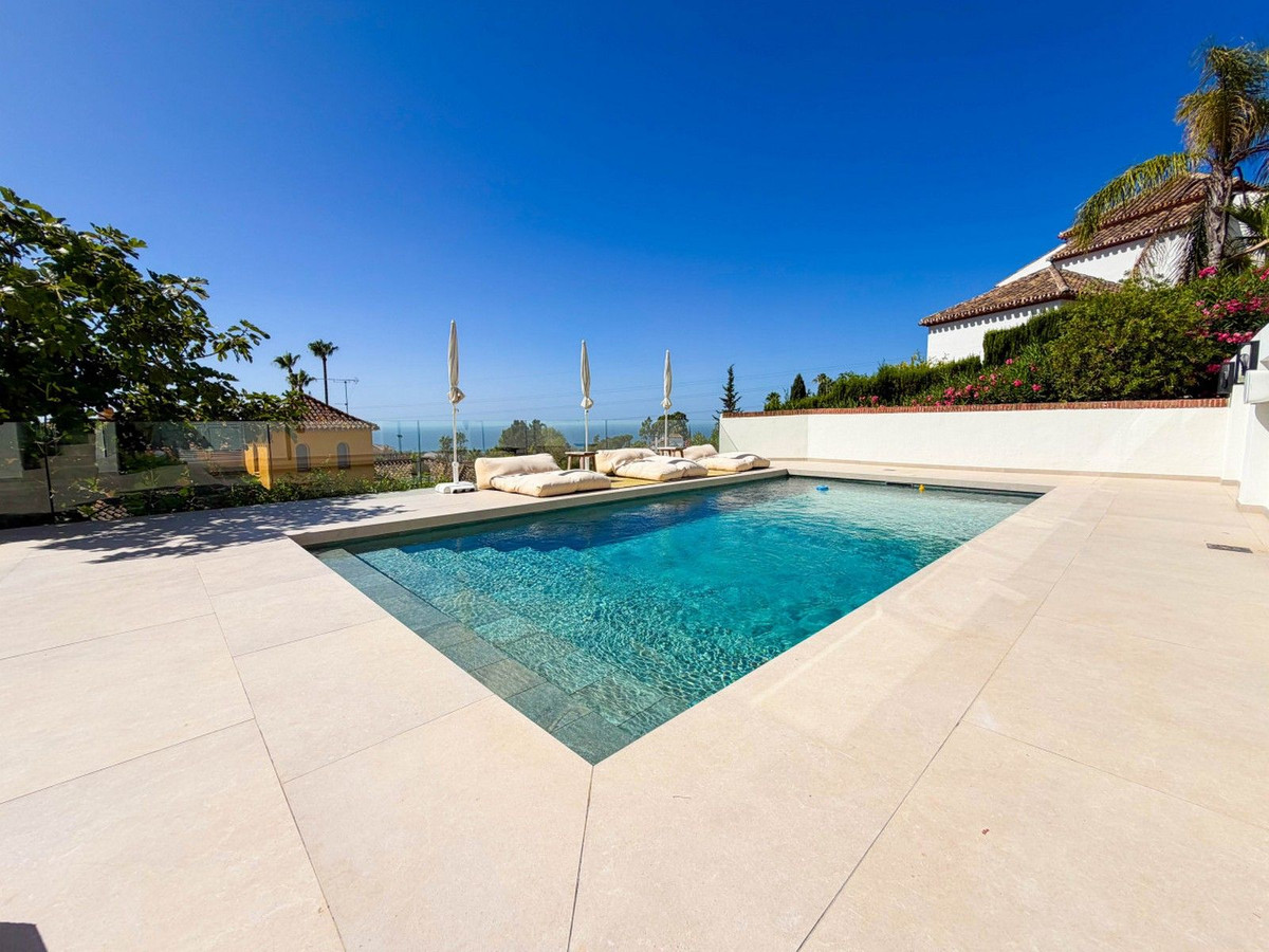 Huis te koop in Hacienda Las Chapas | 6 slaapkamers H5486548