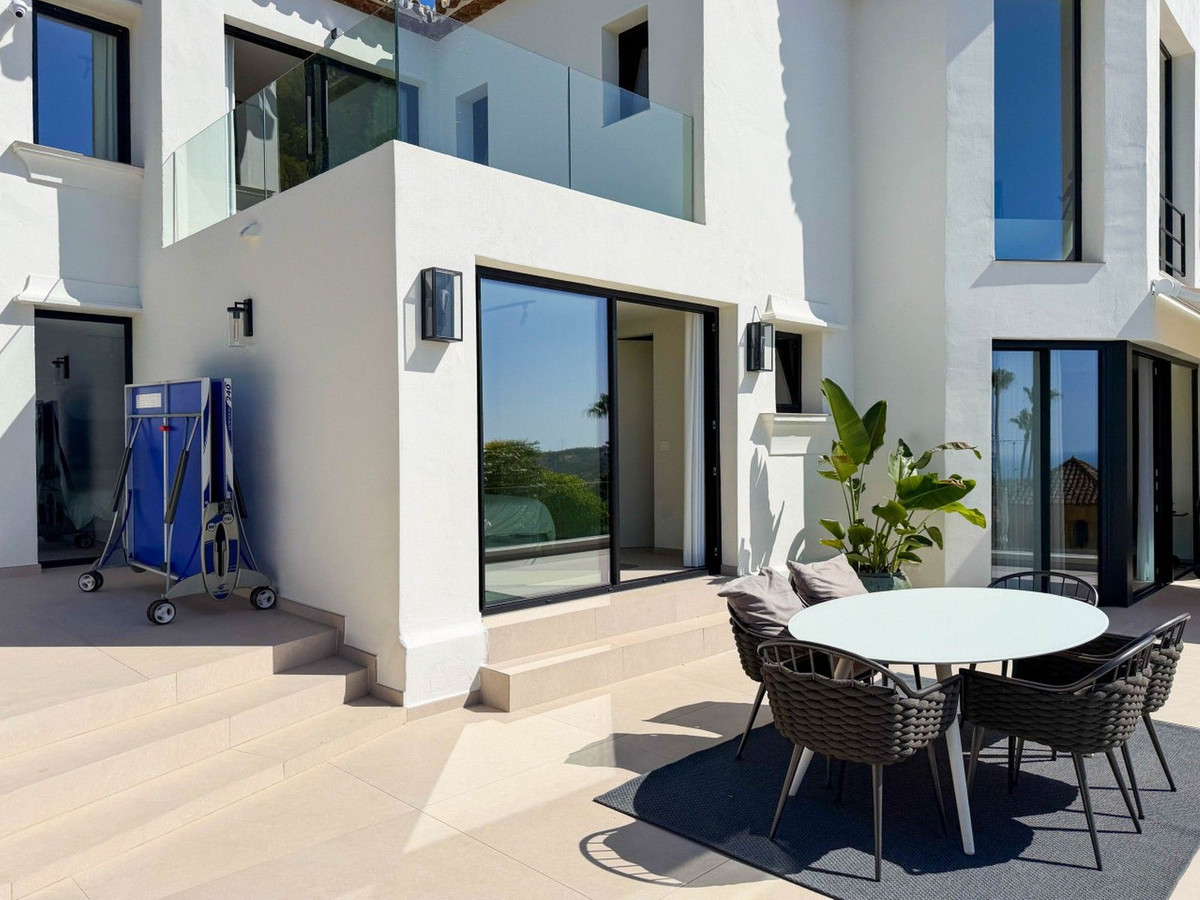 Huis te koop in Hacienda Las Chapas | 6 slaapkamers H5486548
