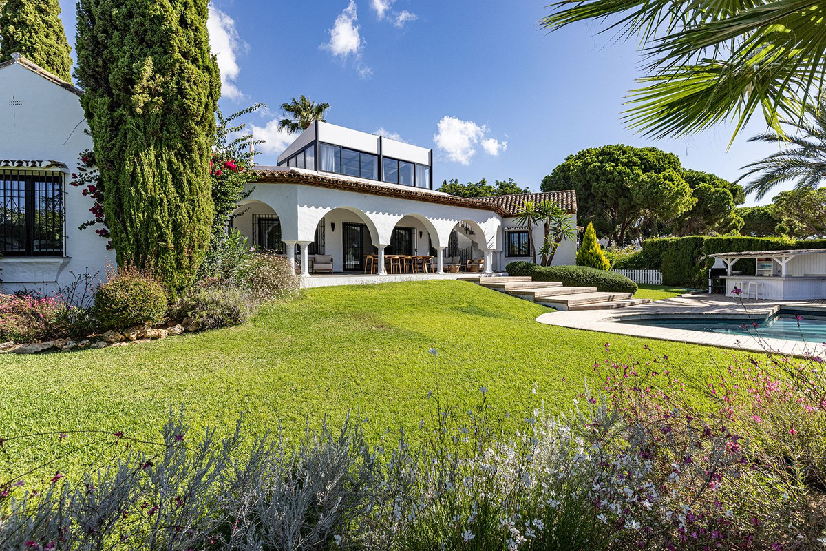 Huis te koop in Hacienda Las Chapas | 5 slaapkamers H5486962