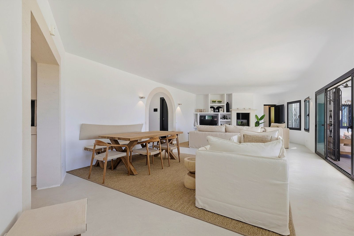 Huis te koop in Hacienda Las Chapas | 5 slaapkamers H5486962