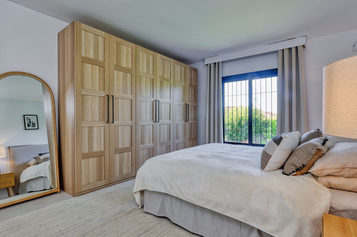 Huis te koop in Hacienda Las Chapas | 5 slaapkamers H5486962
