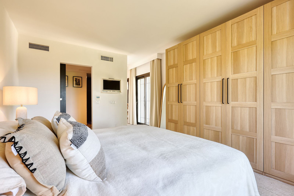 Huis te koop in Hacienda Las Chapas | 5 slaapkamers H5486962