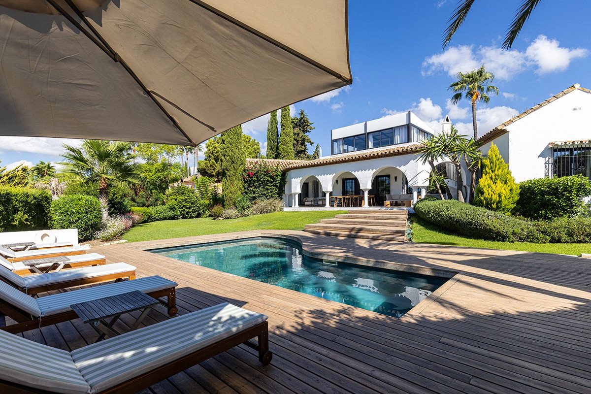 Huis te koop in Hacienda Las Chapas | 5 slaapkamers H5486962