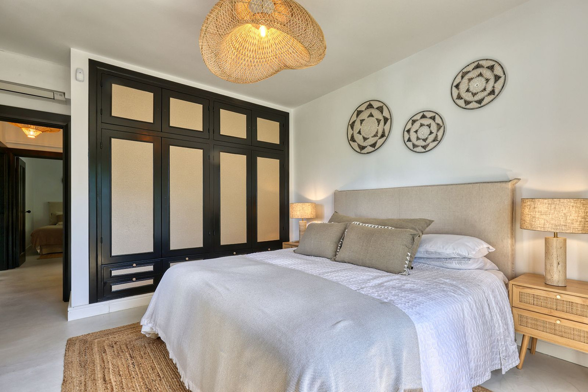 Huis te koop in Hacienda Las Chapas | 5 slaapkamers H5486962