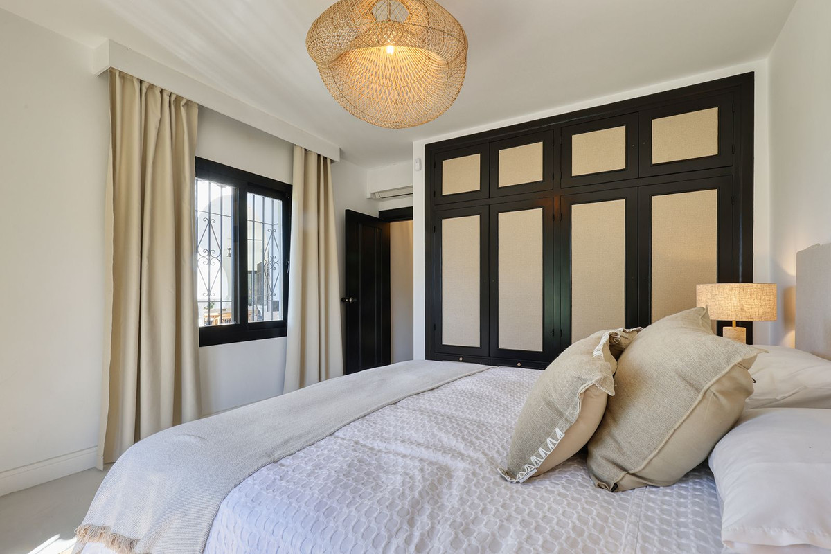 Huis te koop in Hacienda Las Chapas | 5 slaapkamers H5486962