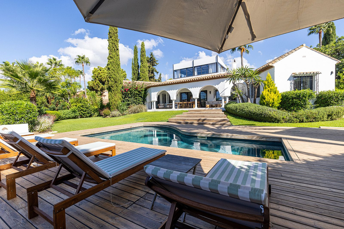 Huis te koop in Hacienda Las Chapas | 5 slaapkamers H5486962