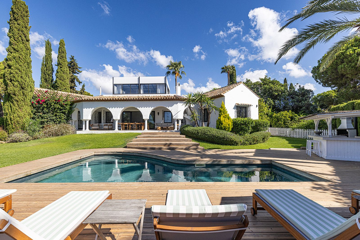 Huis te koop in Hacienda Las Chapas | 5 slaapkamers H5486962