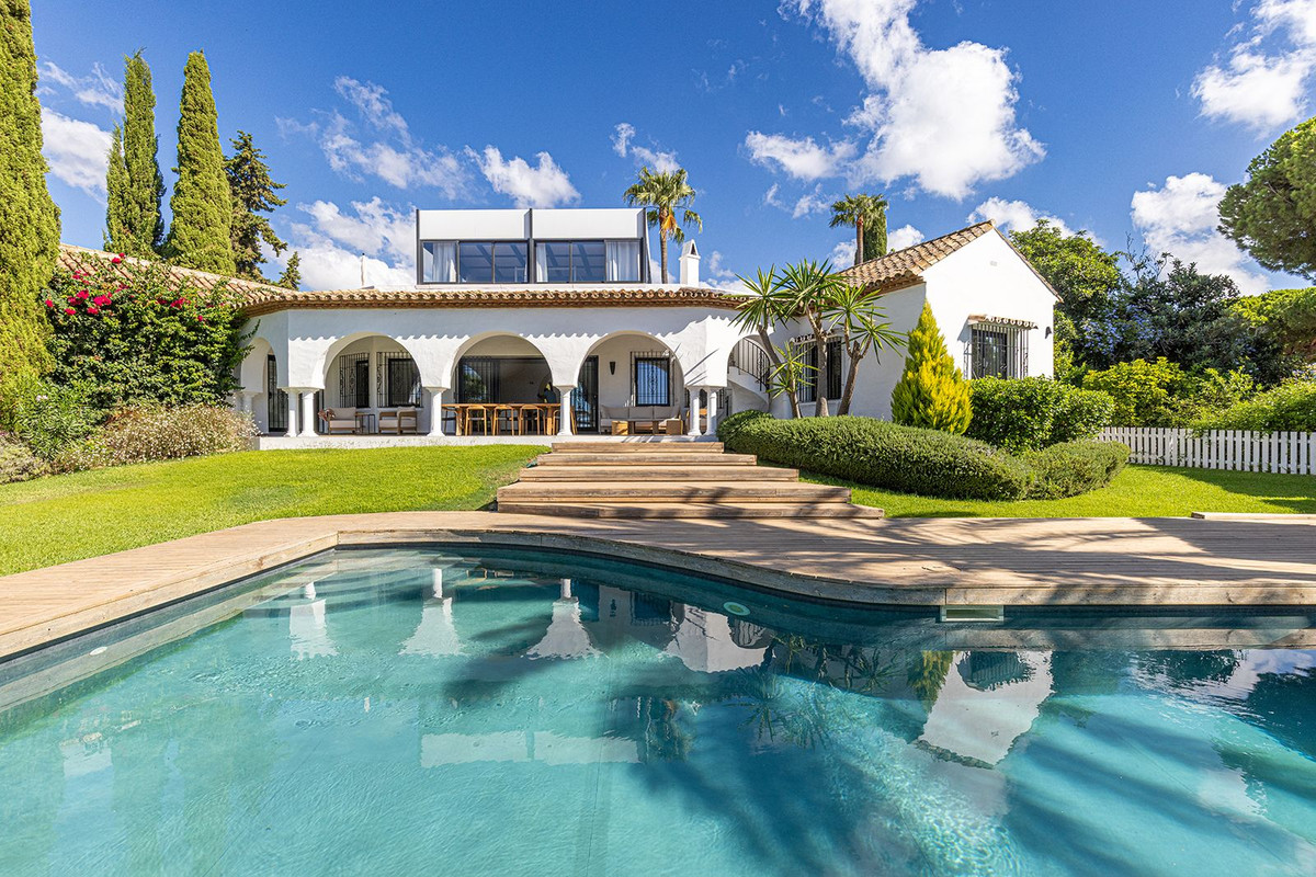 Huis te koop in Hacienda Las Chapas | 5 slaapkamers H5486962