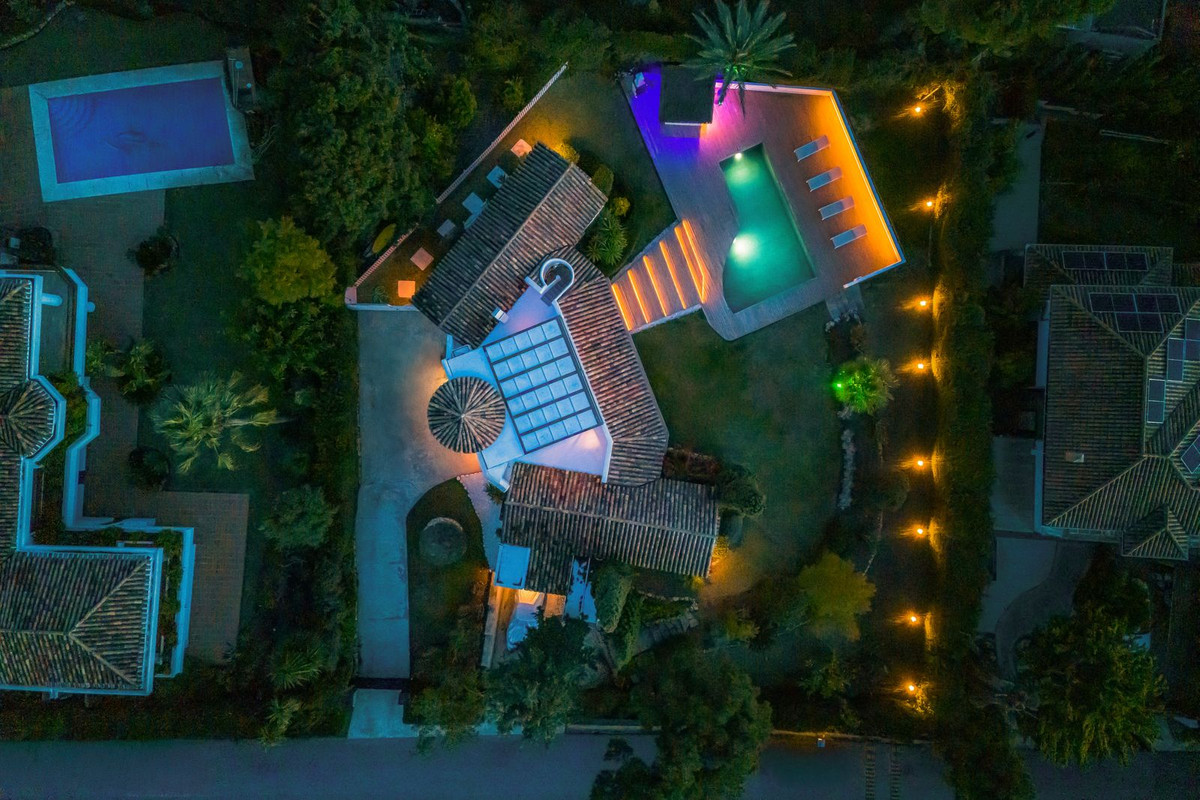 Huis te koop in Hacienda Las Chapas | 5 slaapkamers H5486962