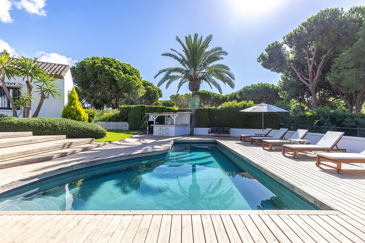 Huis te koop in Hacienda Las Chapas | 5 slaapkamers H5486962