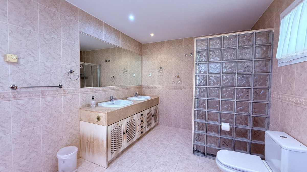 Huis te koop in Higueron | 4 slaapkamers H5257024