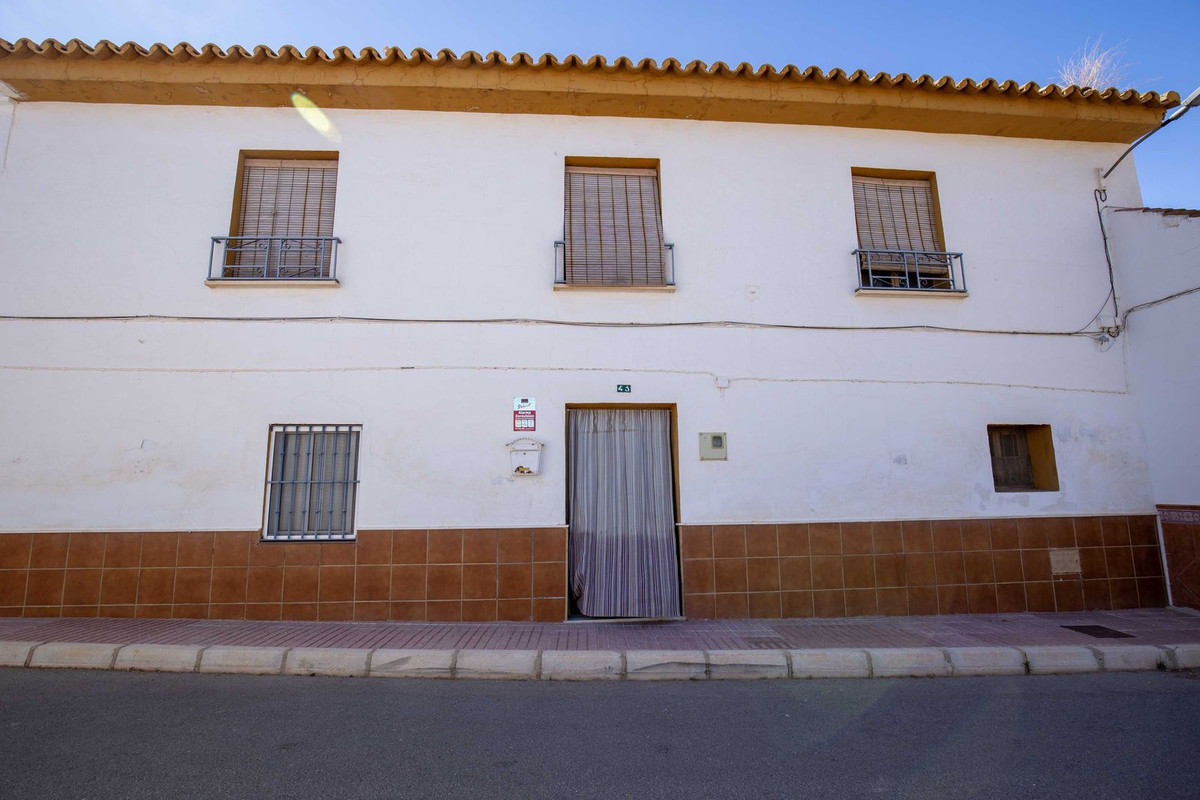 Huis te koop in Humilladero | 5 slaapkamers H5147128