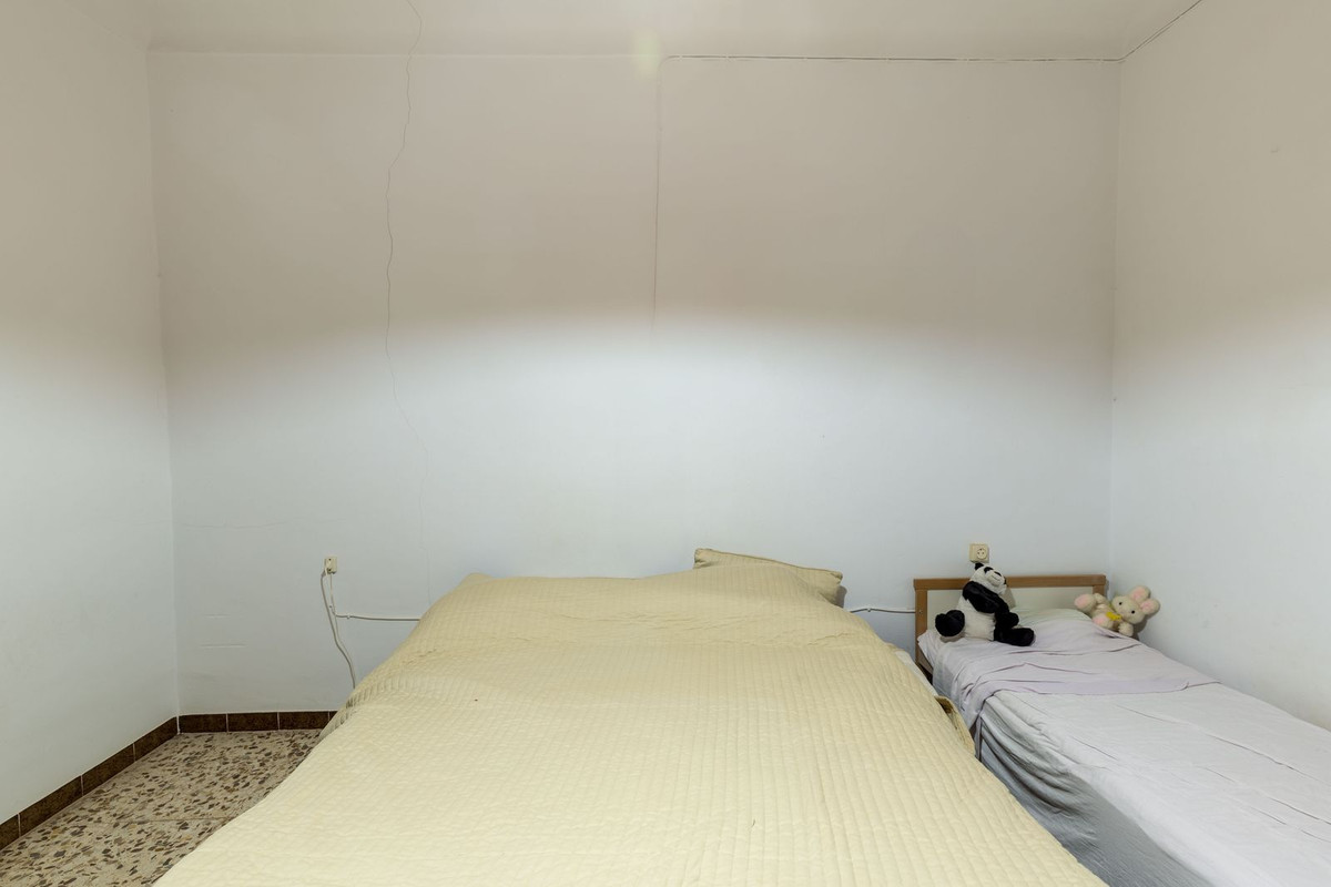 Huis te koop in Humilladero | 5 slaapkamers H5147128