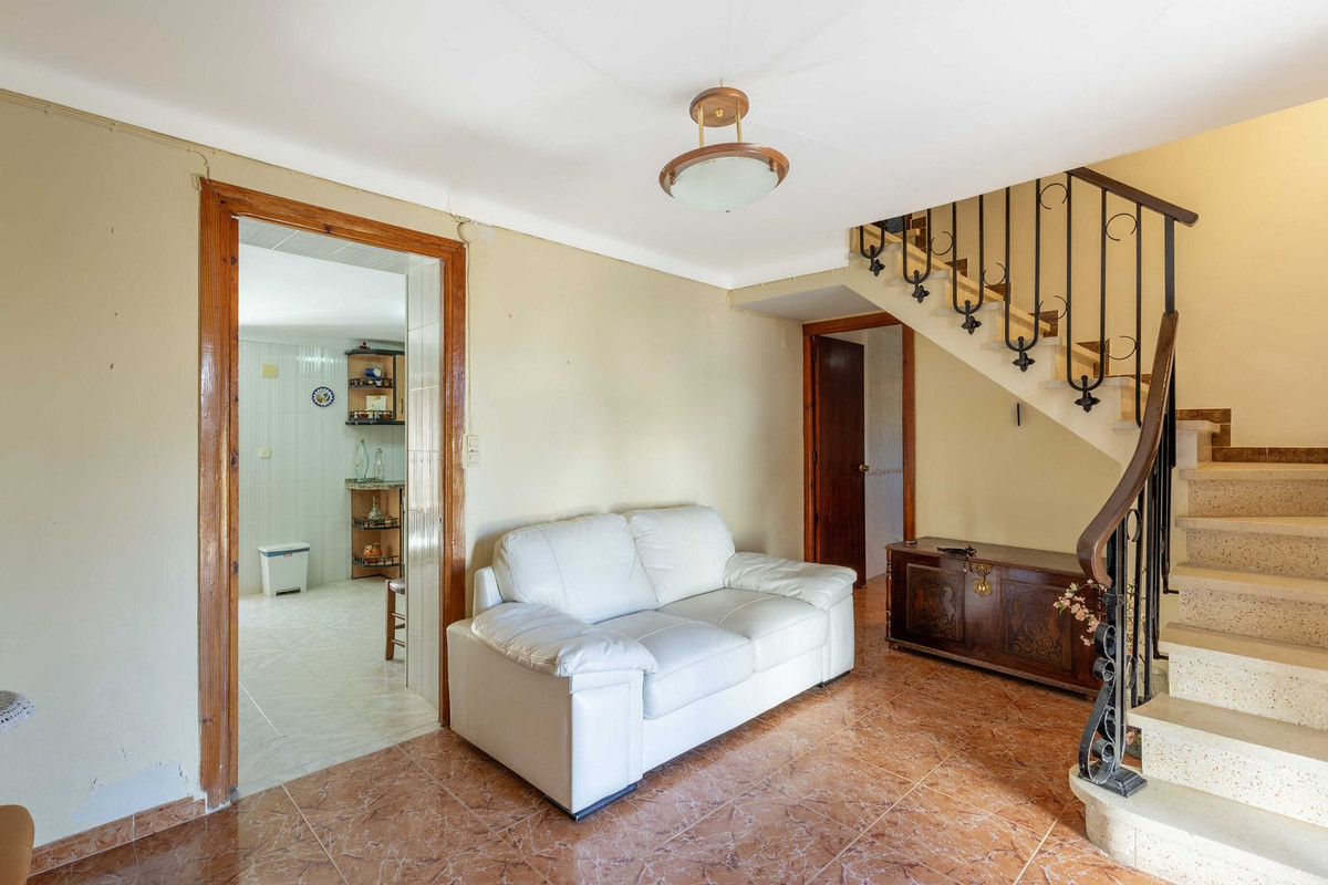 Huis te koop in Humilladero | 5 slaapkamers H5147128