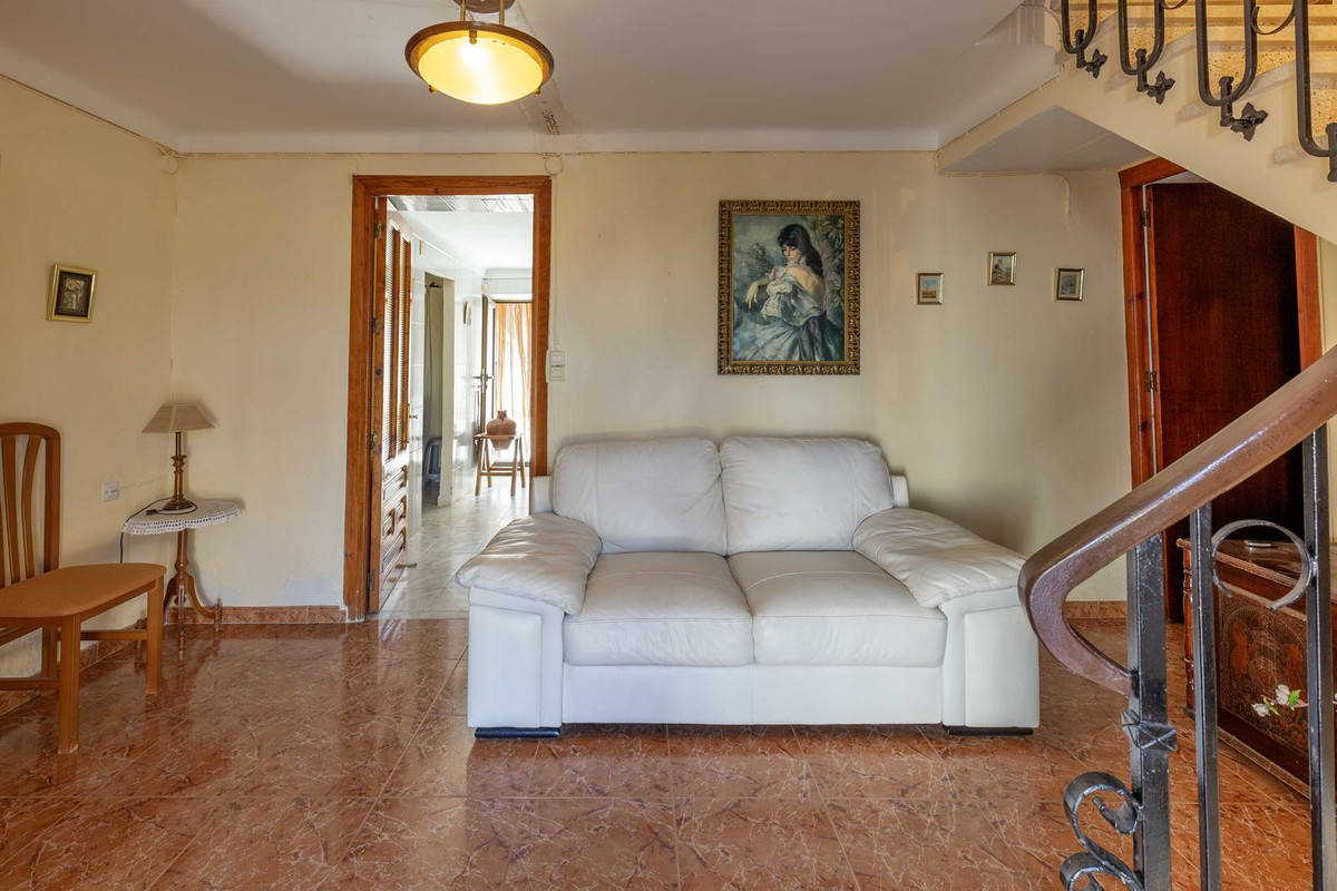 Huis te koop in Humilladero | 5 slaapkamers H5147128
