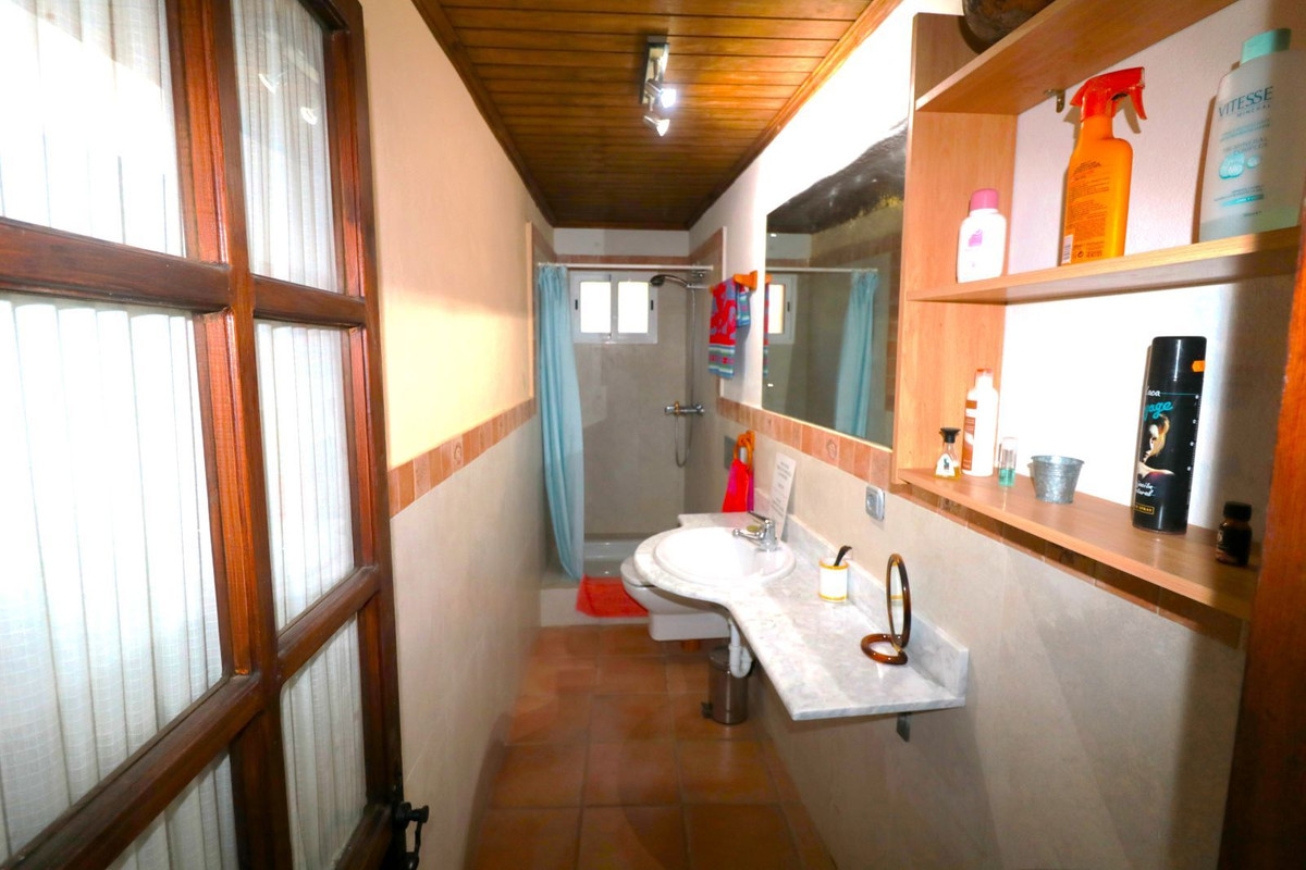 Finca - Cortijo in Istán-13