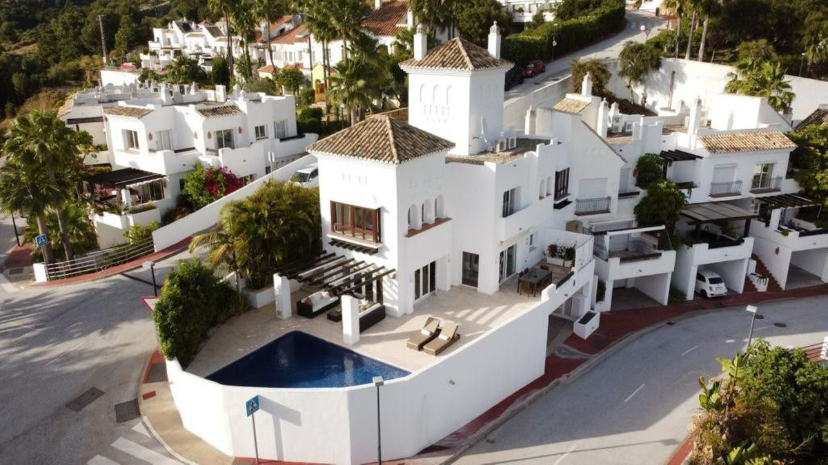 Geschakelde Woning in Istán-1