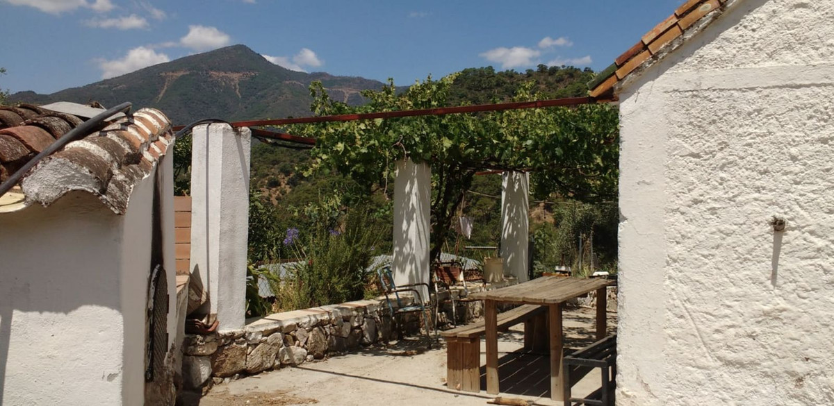 Finca - Cortijo te koop in Istán | 3 slaapkamers H5048515