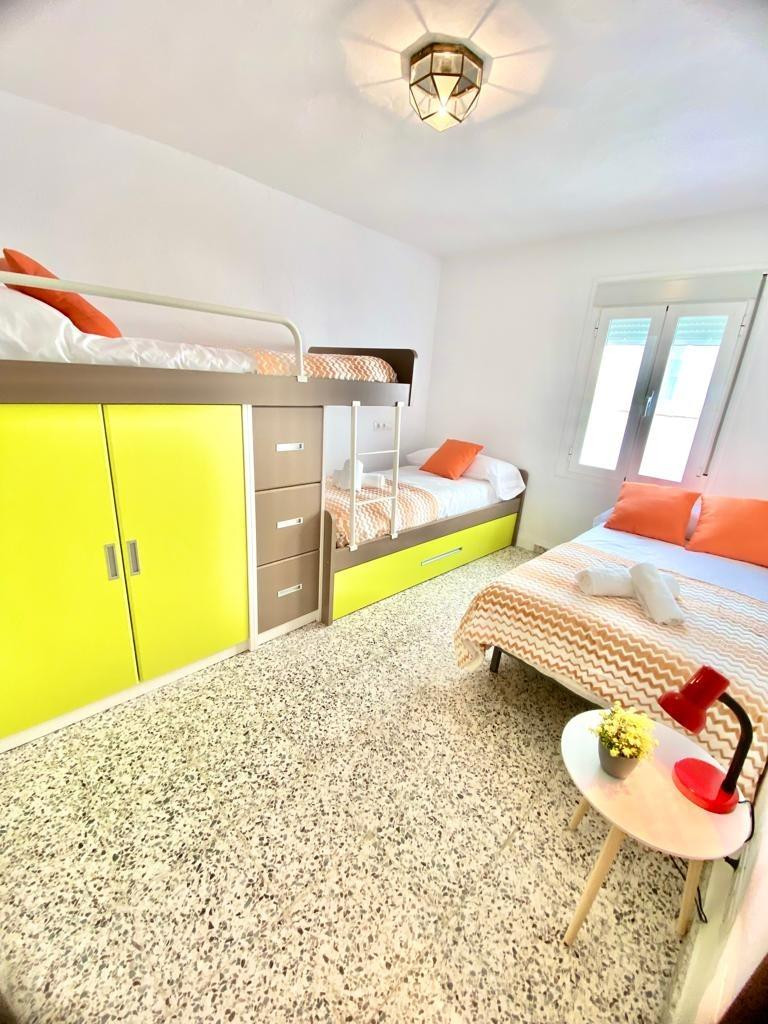 Geschakelde Woning te koop in Istán | 4 slaapkamers H5070118