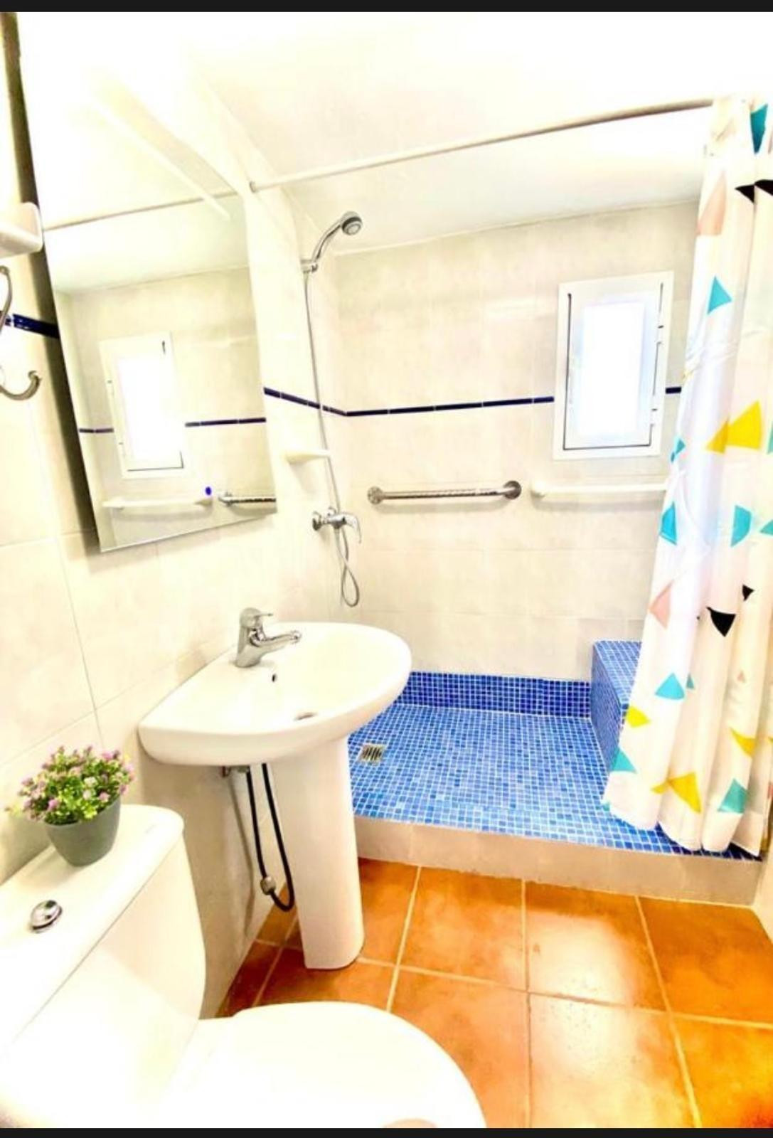 Geschakelde Woning te koop in Istán | 4 slaapkamers H5070118