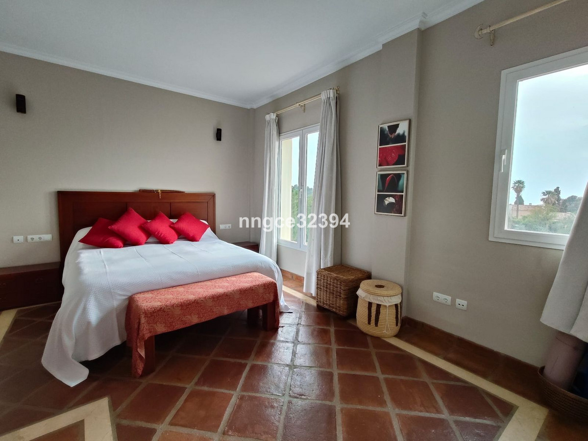 Vrijstaande Villa te koop in Istán | 3 slaapkamers H5106952