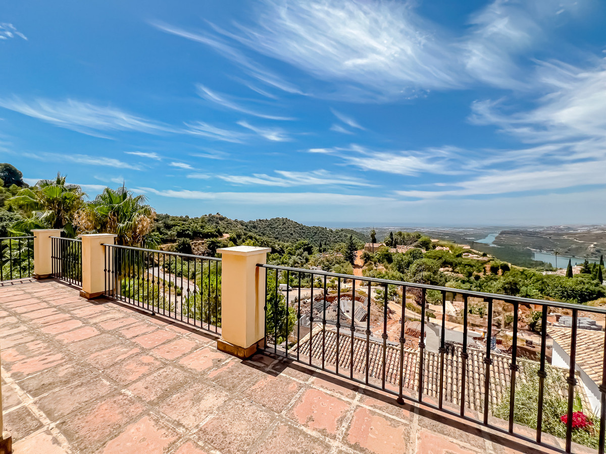 Vrijstaande Villa te koop in Istán | 2 slaapkamers H5113822