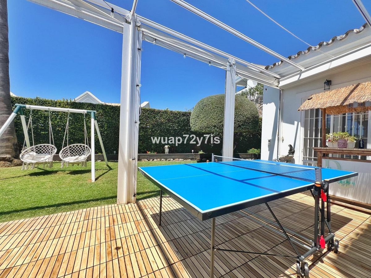 Vrijstaande Villa te koop in Istán | 4 slaapkamers H5121994