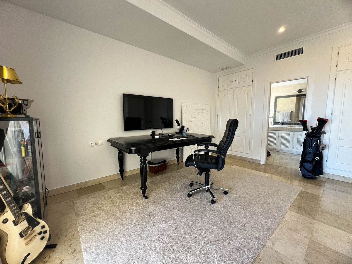 Vrijstaande Villa te koop in Istán | 3 slaapkamers H5139874