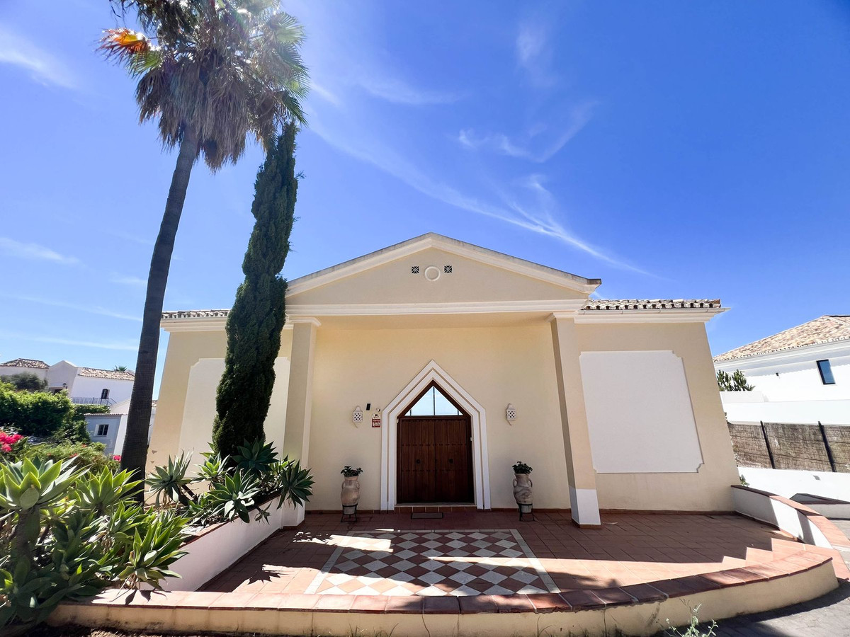 Vrijstaande Villa te koop in Istán | 3 slaapkamers H5139874