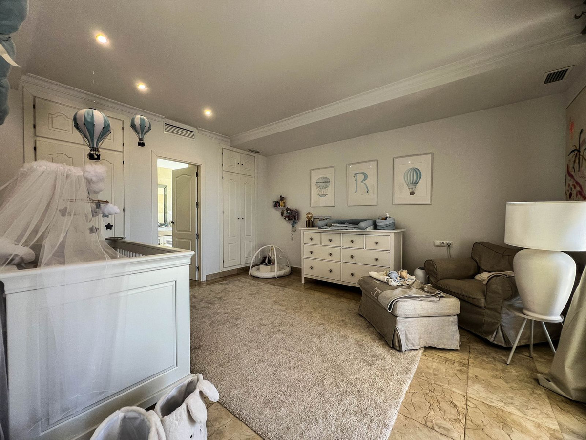 Vrijstaande Villa te koop in Istán | 3 slaapkamers H5139874