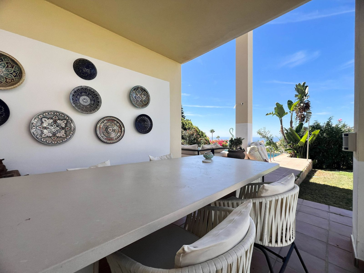 Vrijstaande Villa te koop in Istán | 3 slaapkamers H5139874