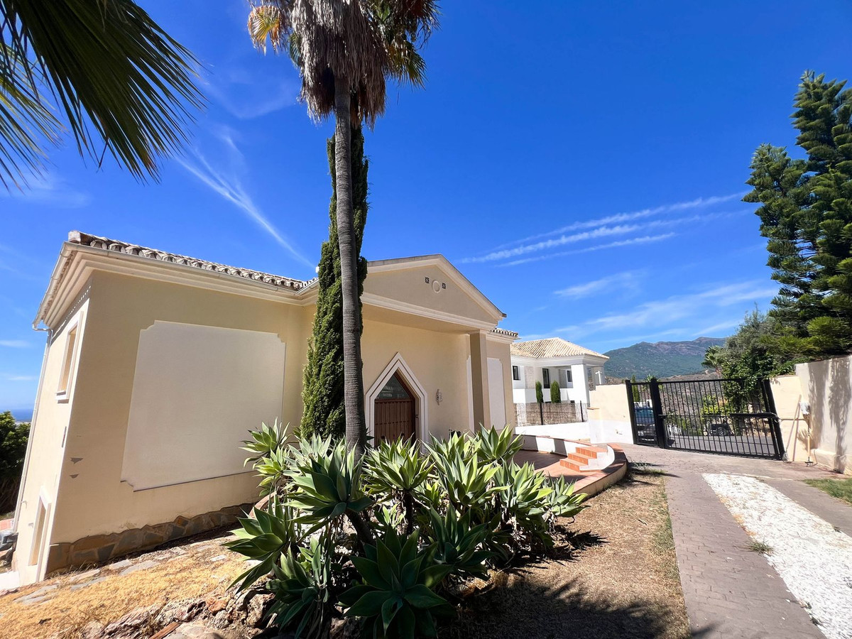Vrijstaande Villa te koop in Istán | 3 slaapkamers H5139874