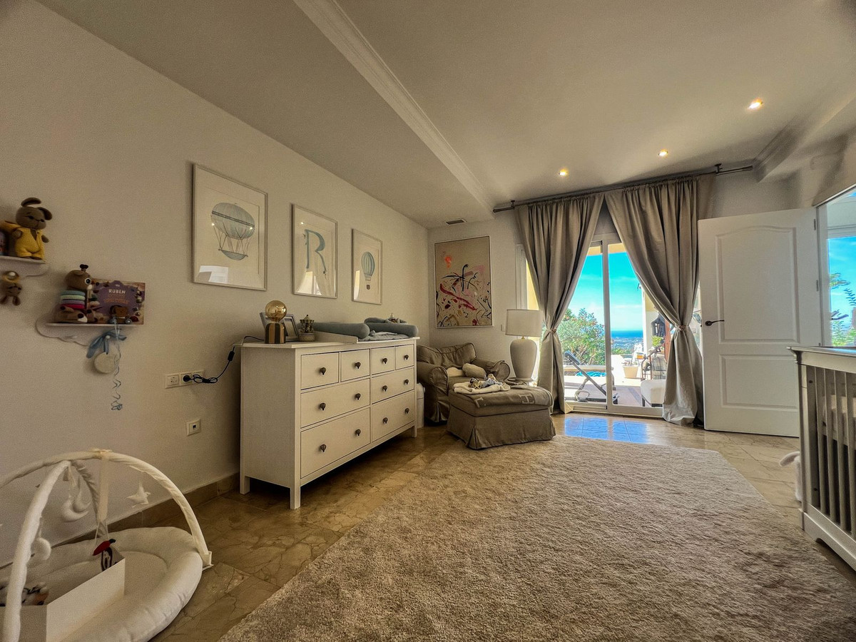 Vrijstaande Villa te koop in Istán | 3 slaapkamers H5139874