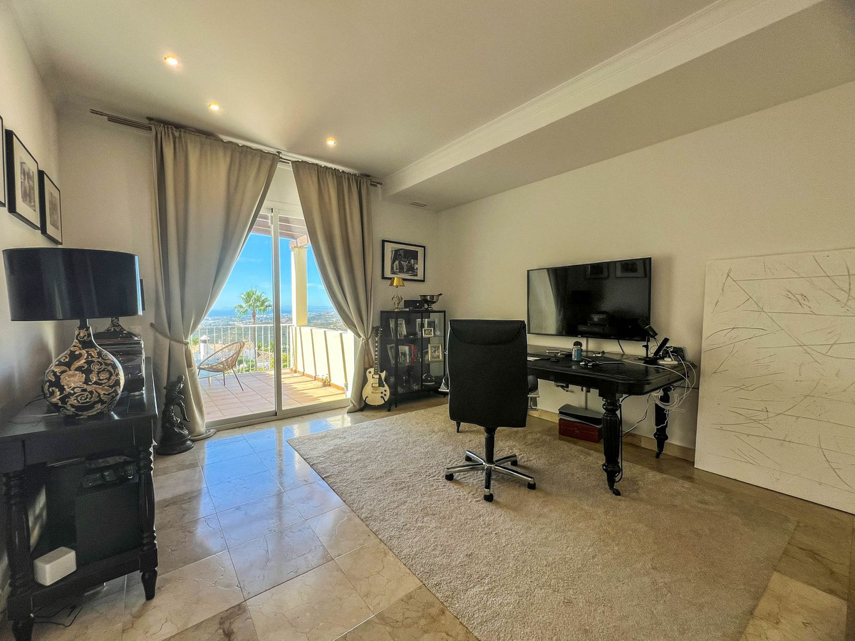 Vrijstaande Villa te koop in Istán | 3 slaapkamers H5139874