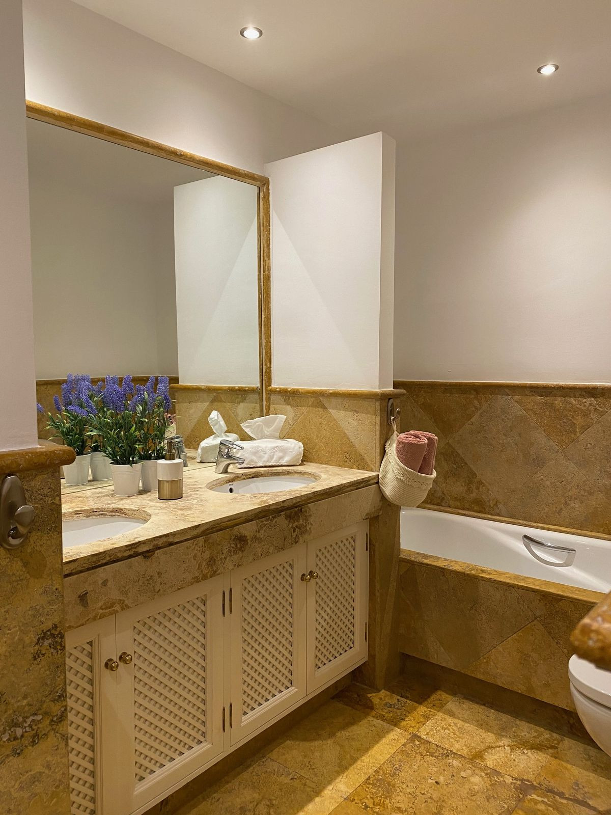 Geschakelde Woning te koop in Istán | 3 slaapkamers H5157373