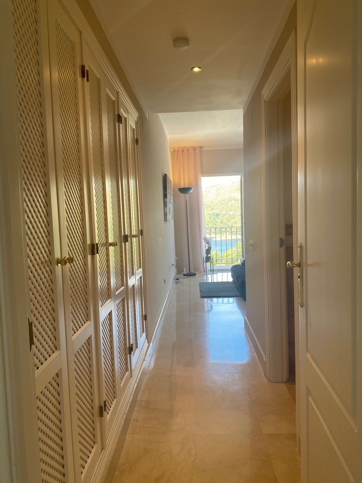 Geschakelde Woning te koop in Istán | 3 slaapkamers H5157373